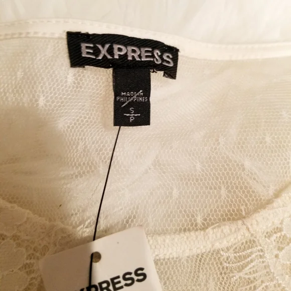 Express eyelash lace style T-Shirt top size small new with tags - Picture 4 of 5